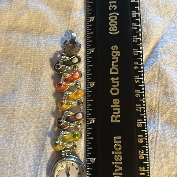 Special Edition Bradford Exchange Flip Flop Watch- Needs Battery- So Fun!!! - Picture 4 of 7